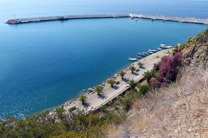 Zwischen dem Zentrum von Agia Galini und dem Strand verlaufen zwei parallele Wege