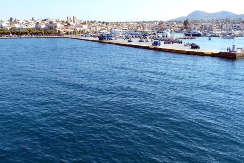 Der Hafen von Ägina