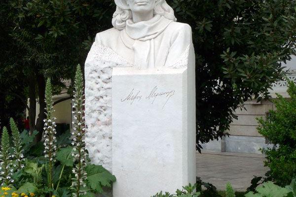 Denkmal für Melina Merkouri