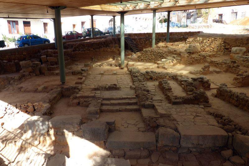 Ausgrabungsstätte mit 3500 Jahre alten Häuserresten in Chania