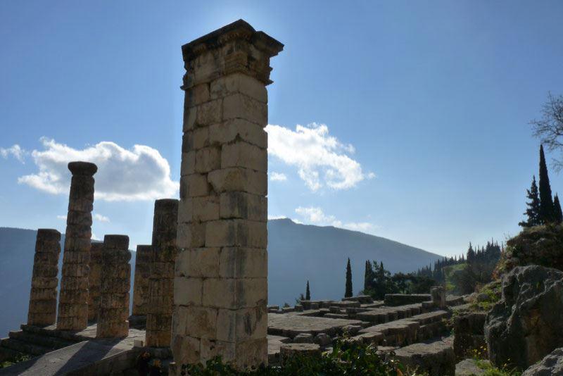 Die Überreste des Apollo-Tempels in Delphi