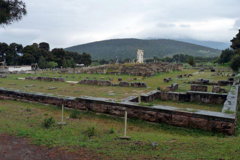 Die Überreste des Gymnasions in Epidauros