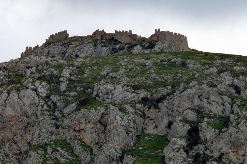 Die Burg Akrokorinth bei Korinth