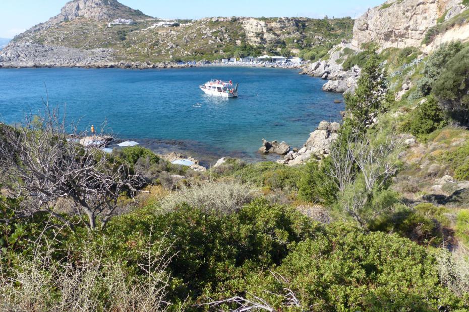 Blick auf die Anthony-Quinn-Bucht