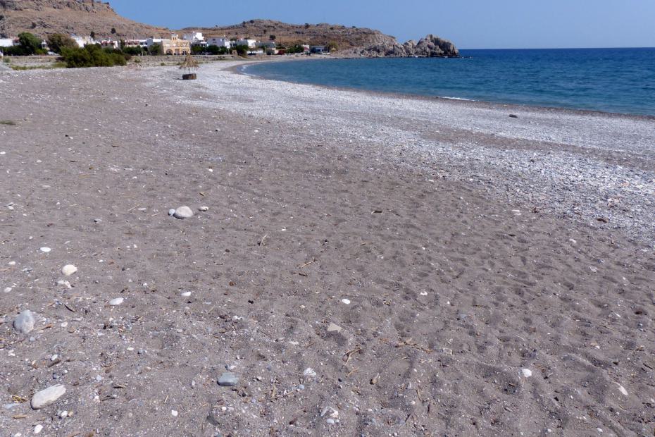 Kiesstrand in Stegna